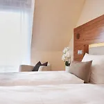 Kluet Hotel Hamelin