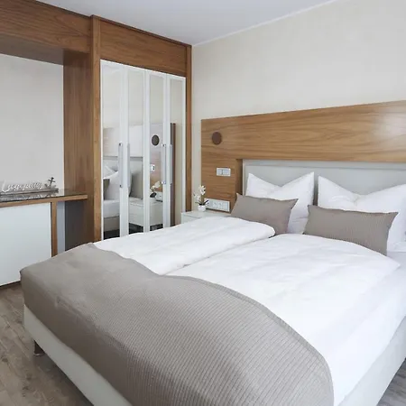 Kluet Hotel Hamelin